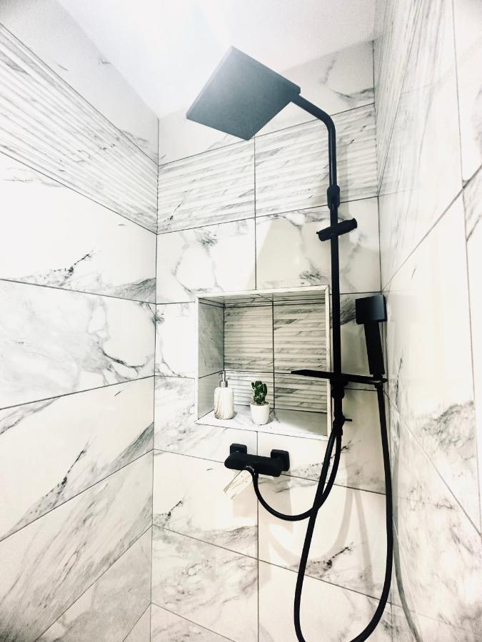 Stay Inn Central Brasov Ap 4 Zewnętrze zdjęcie