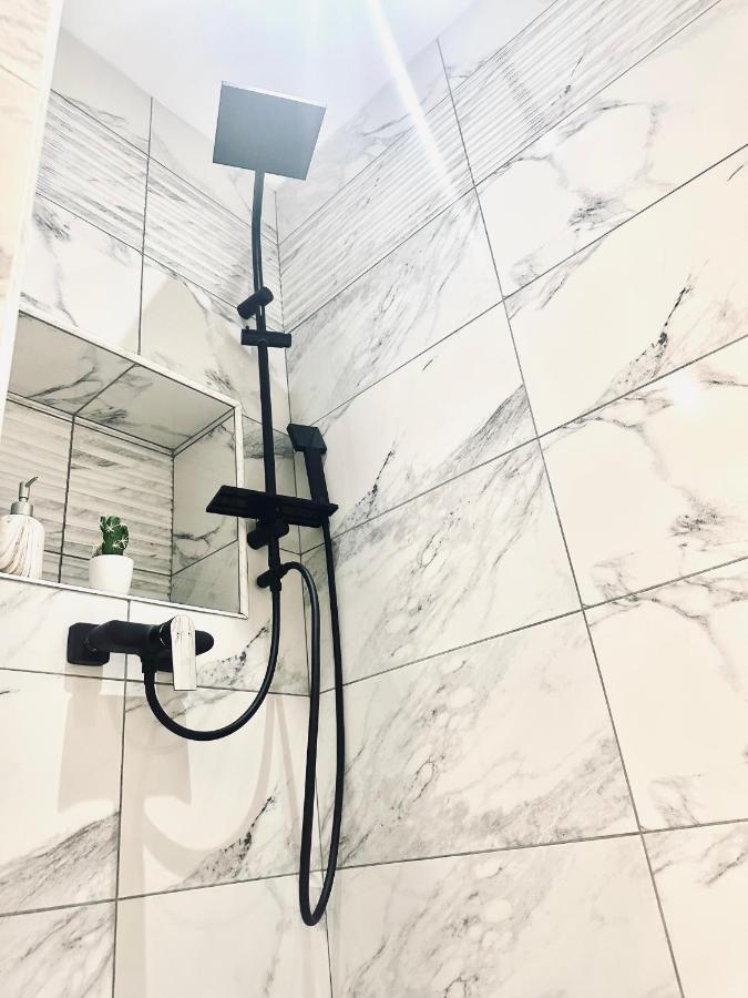 Stay Inn Central Brasov Ap 4 Zewnętrze zdjęcie